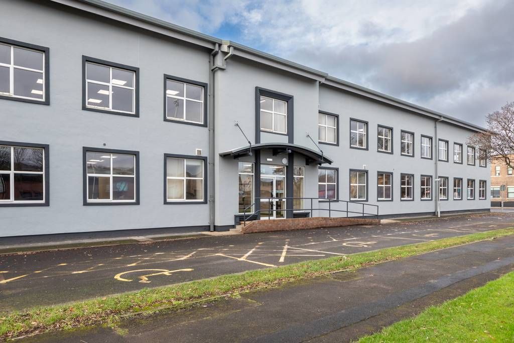 Property photo 1 of 6 Photo 3