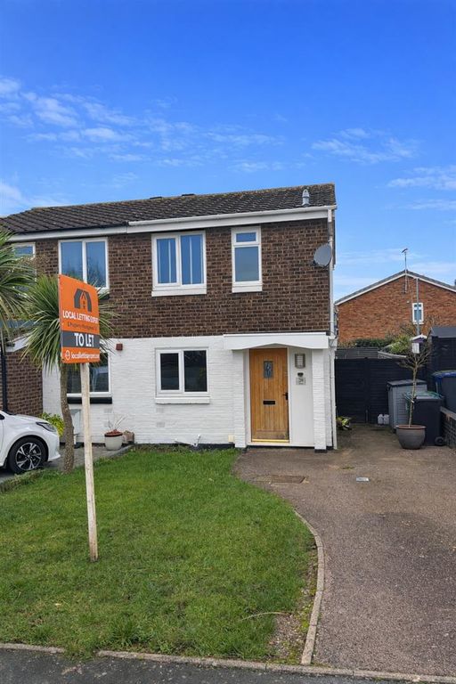 Property photo 1 of 10 Front View