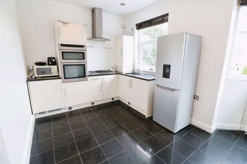 Property photo 2 of 5 Photo 2