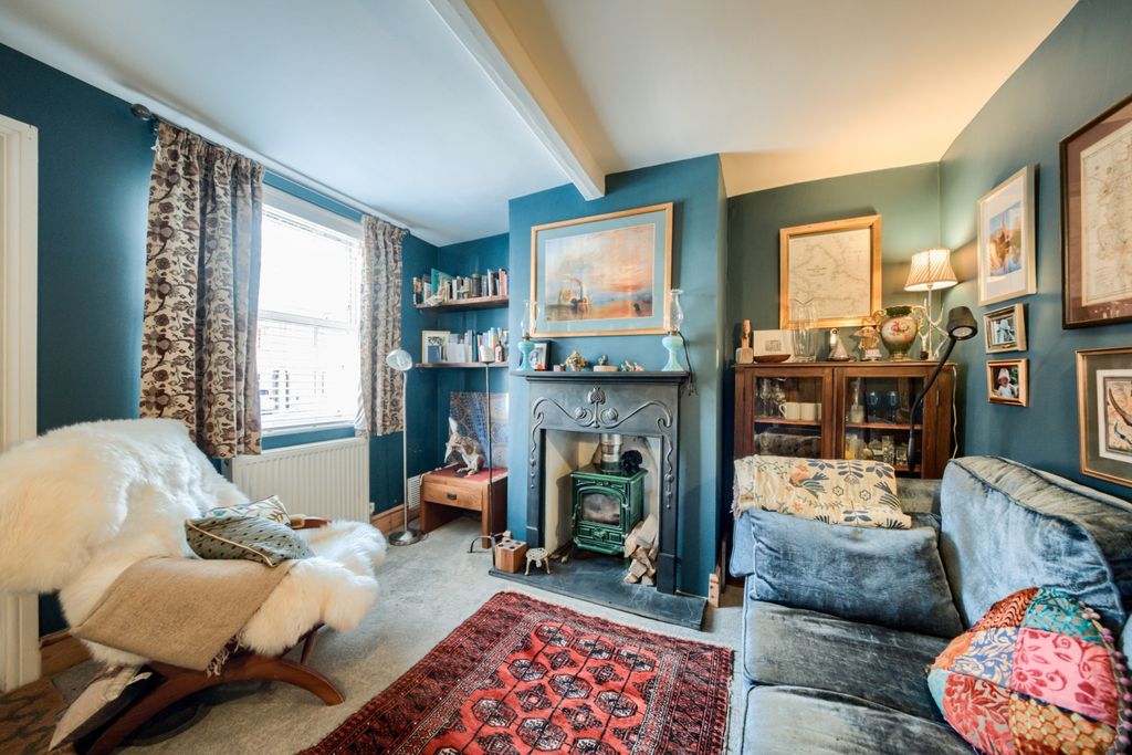 Property photo 2 of 14 Xt5A6941-Hdr(3)