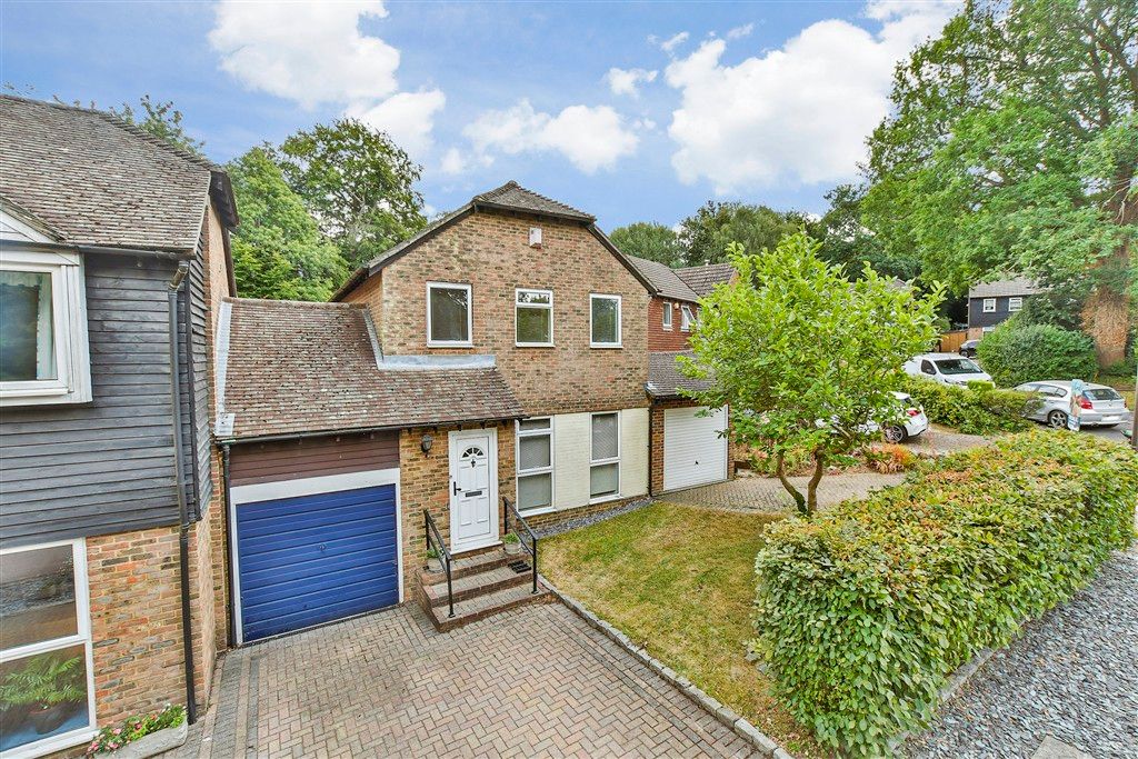 Property photo 1 of 11 External (Brochure)