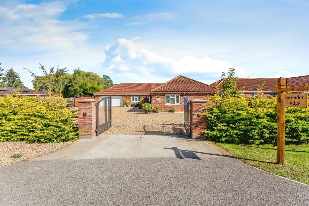 Property photo 1 of 18