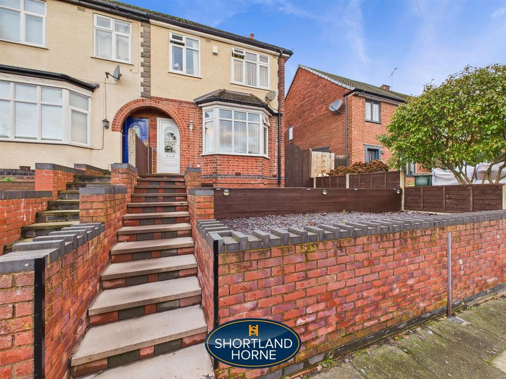 Property photo 1 of 12 Font