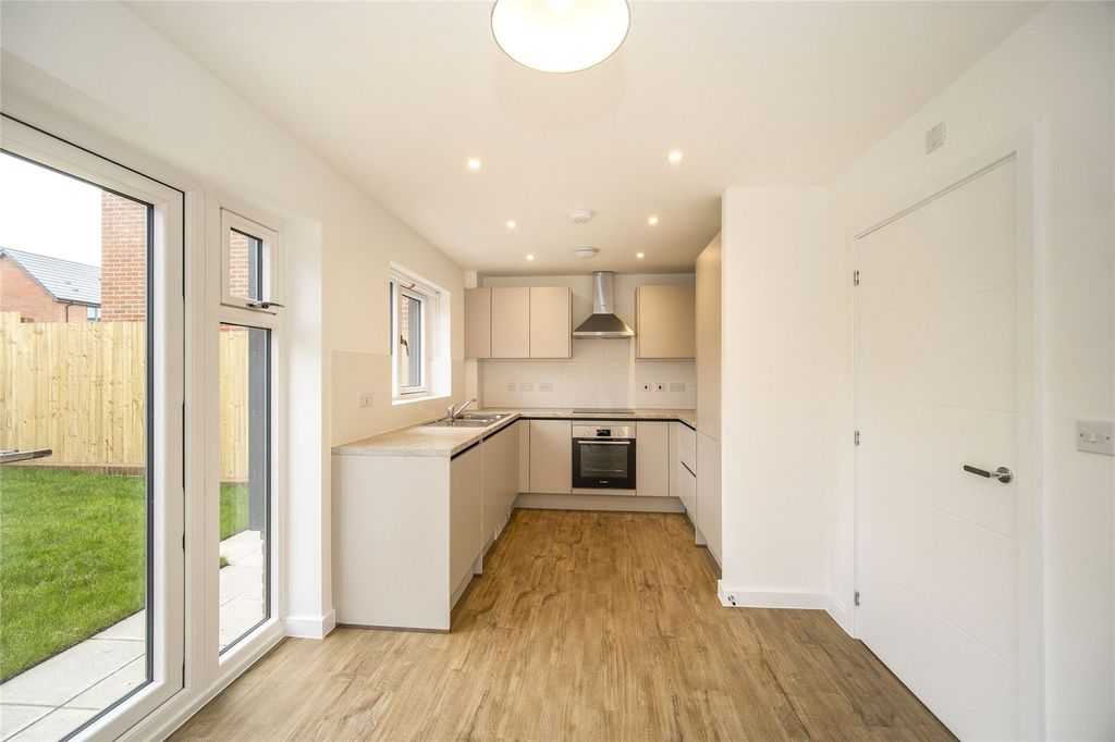 Property photo 3 of 7 Picture No. 04