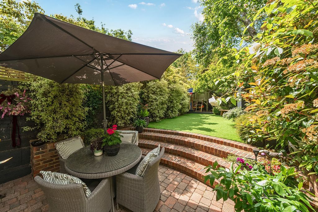Property photo 3 of 39 1457504-24-6A032d...