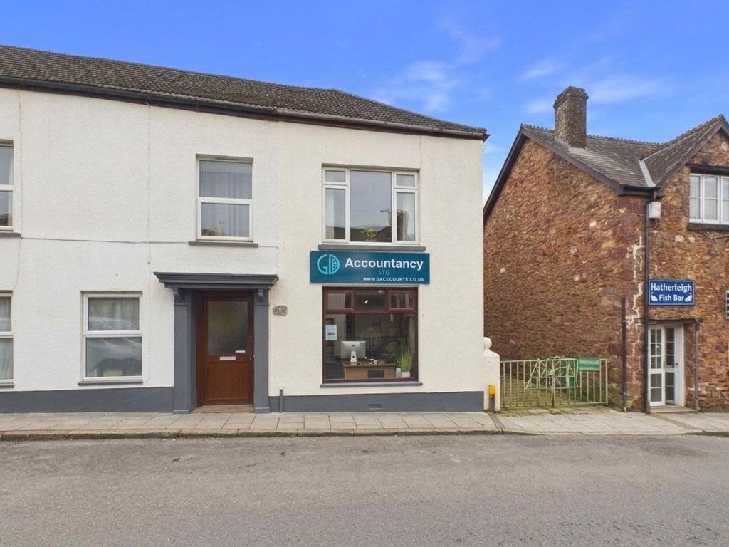 Property photo 1 of 9 Front