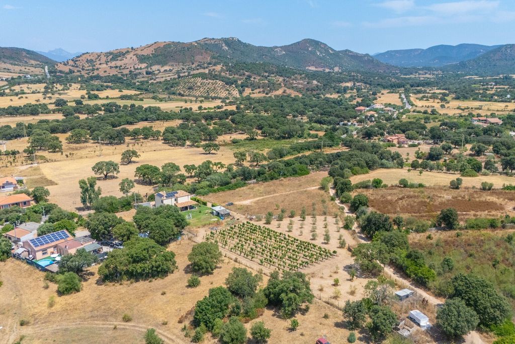 Property photo 1 of 27