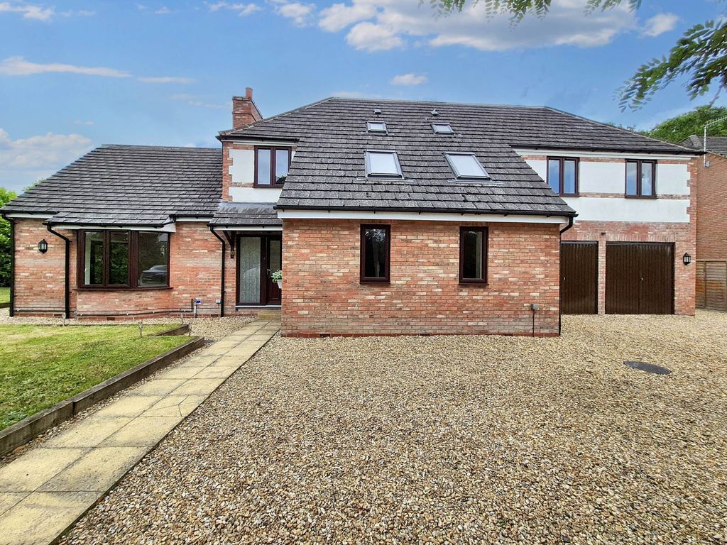 Property photo 1 of 25