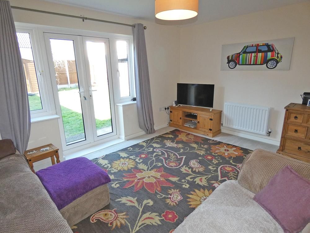 Property photo 2 of 34 2285Lounge.Jpg