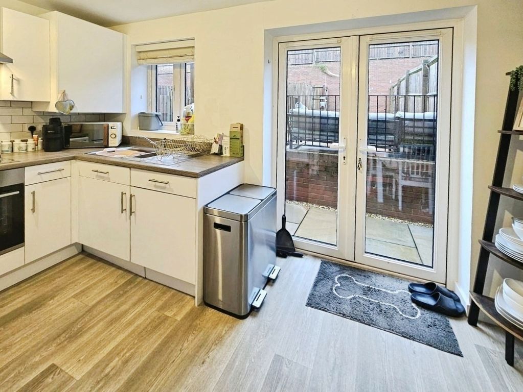 Property photo 3 of 15 Pbox-Img.Jpg