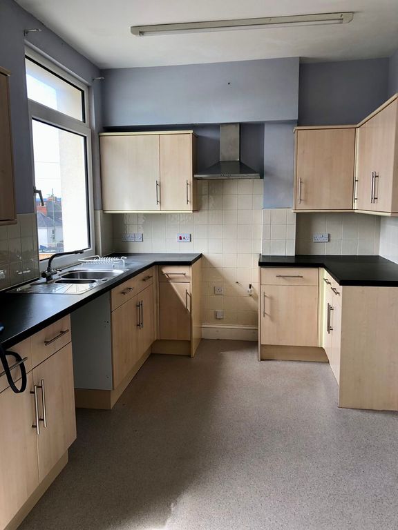 Property photo 2 of 11 Photo 17