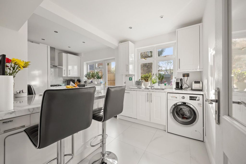 Property photo 2 of 22 1B9A6429.Jpg