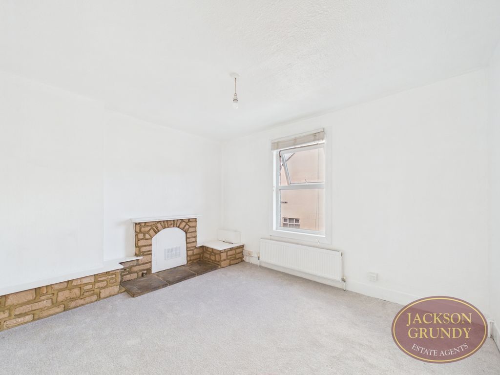 Property photo 3 of 9 Billington Street