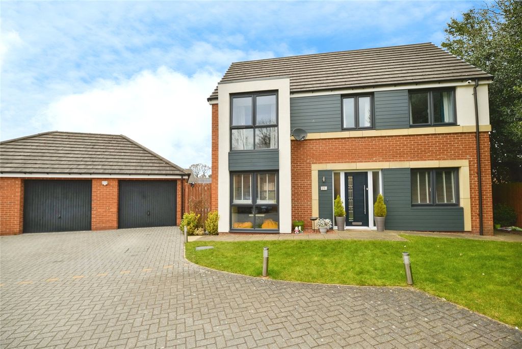 Property photo 1 of 33 Picture No. 21