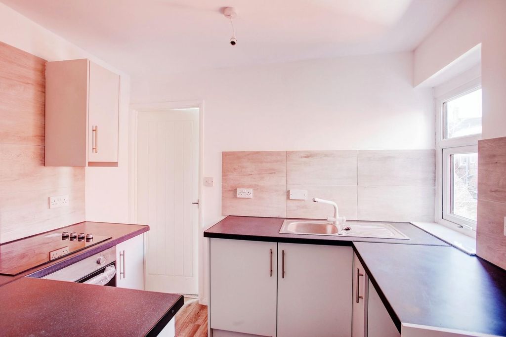 Property photo 3 of 14 Kitchen Alternative View