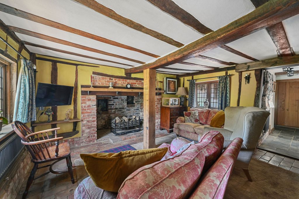 Property photo 3 of 29 Pt-Db(Wp)-Cossets-12