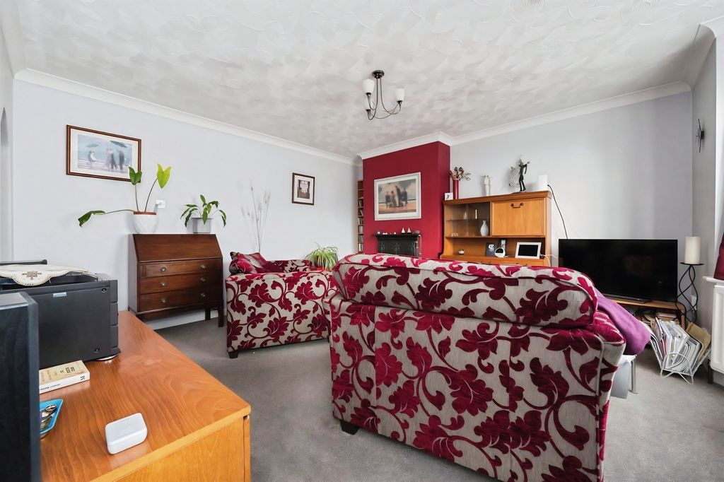 Property photo 2 of 15