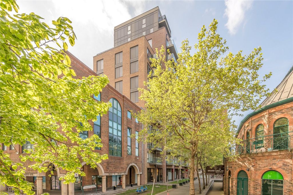 Property photo 1 of 3 External