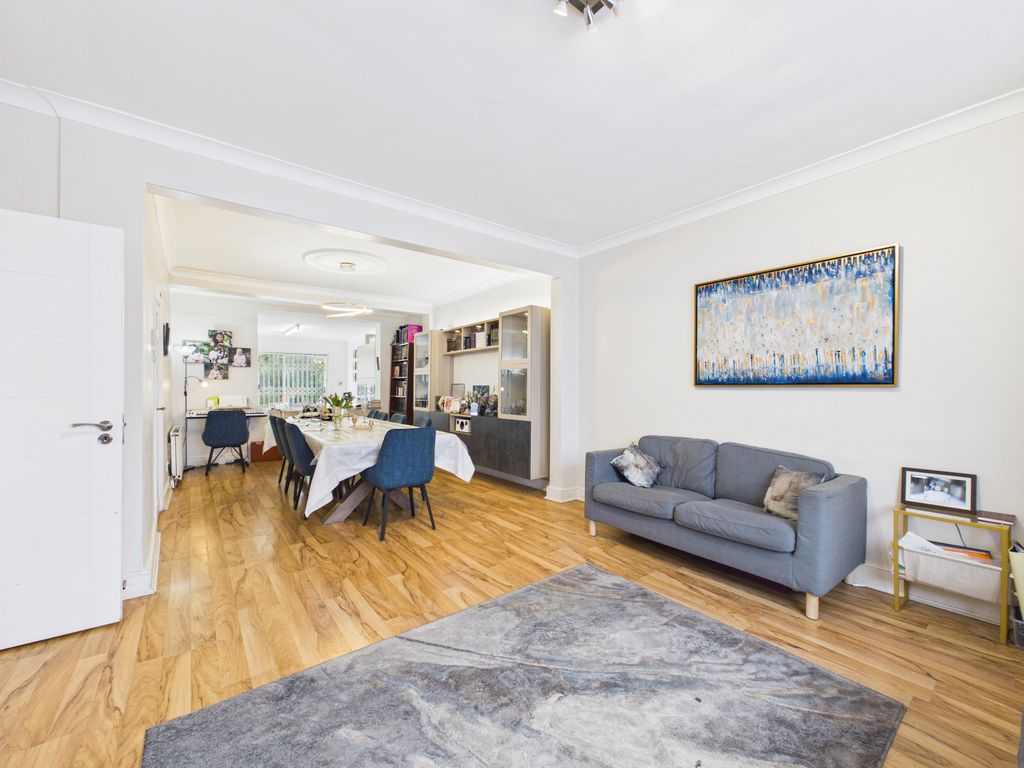 Property photo 3 of 20 Gallery