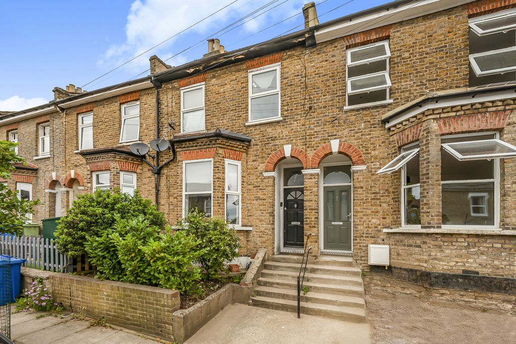 Property photo 1 of 13