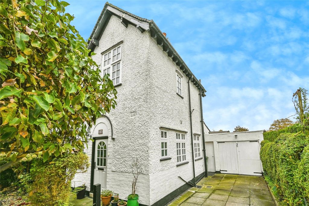 Property photo 2 of 18 Picture No. 15