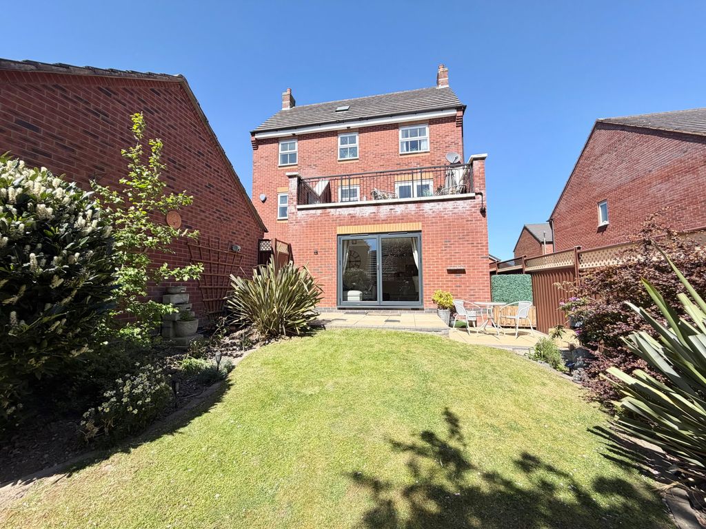 Property photo 2 of 49