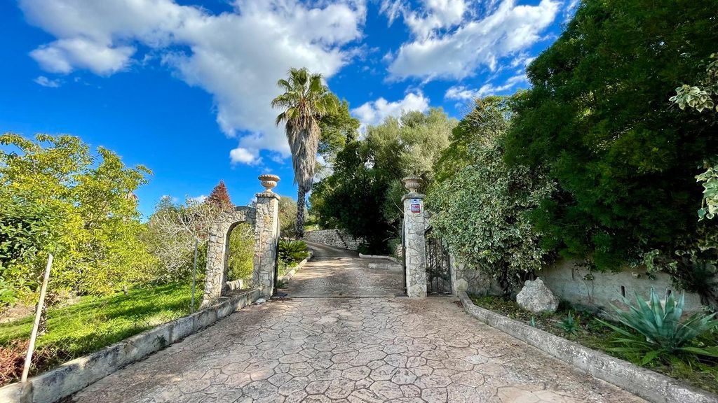 Property photo 2 of 23 002.Jpeg