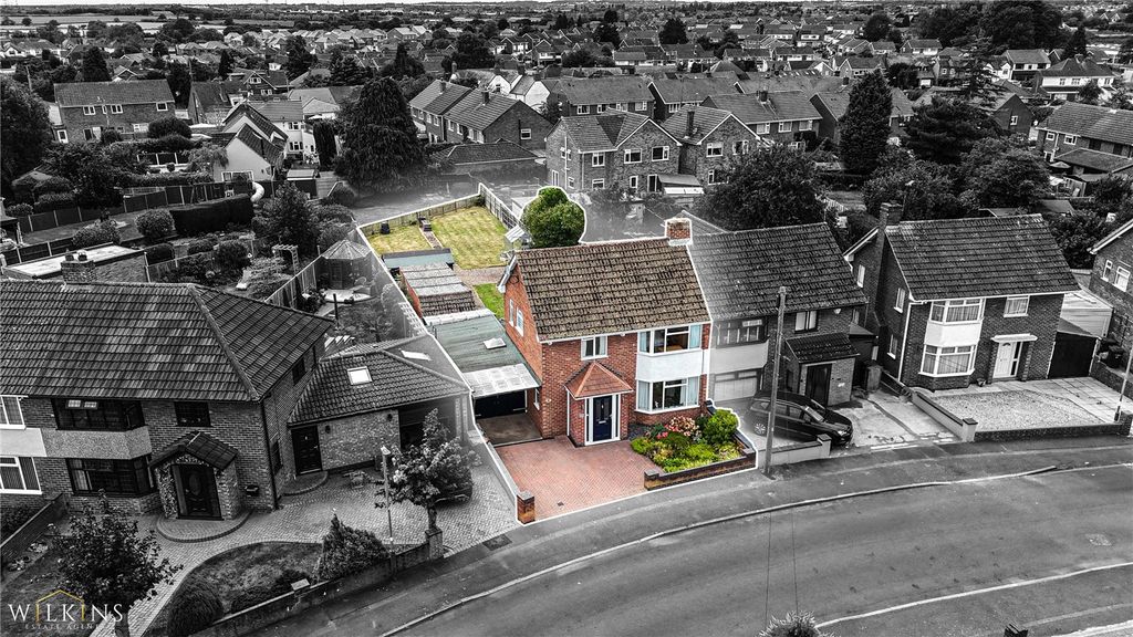 Property photo 2 of 31 Picture No. 03