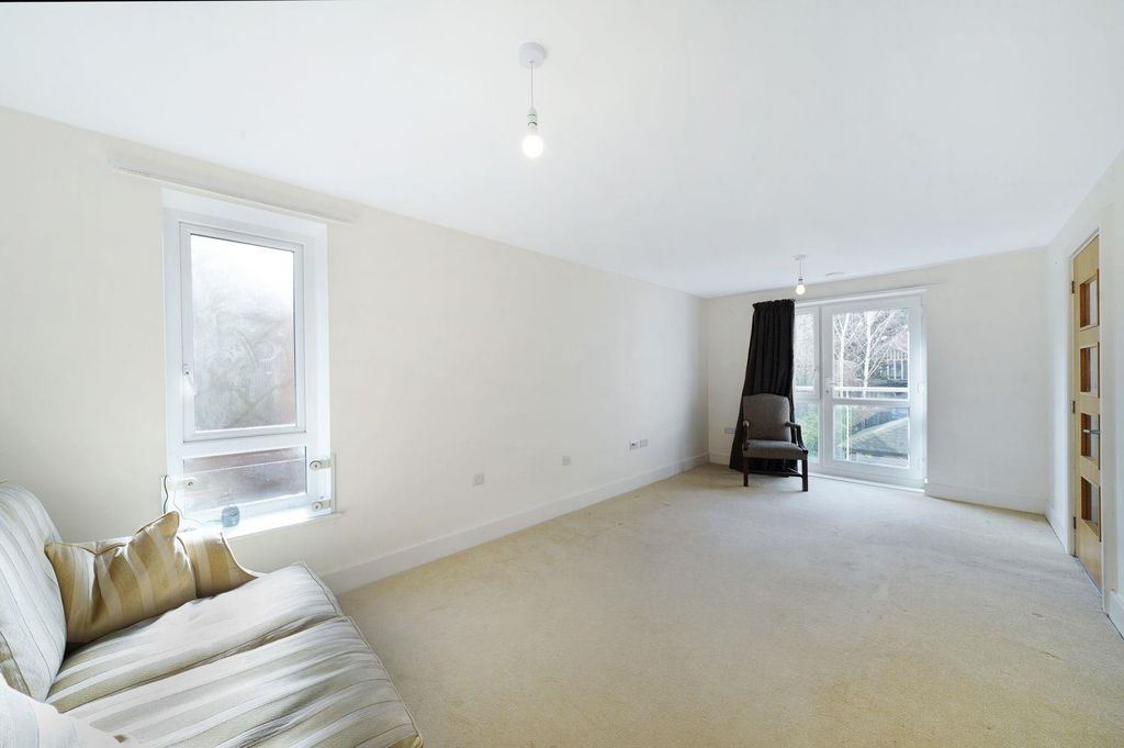 Property photo 1 of 7 18824801 (3).Jpg
