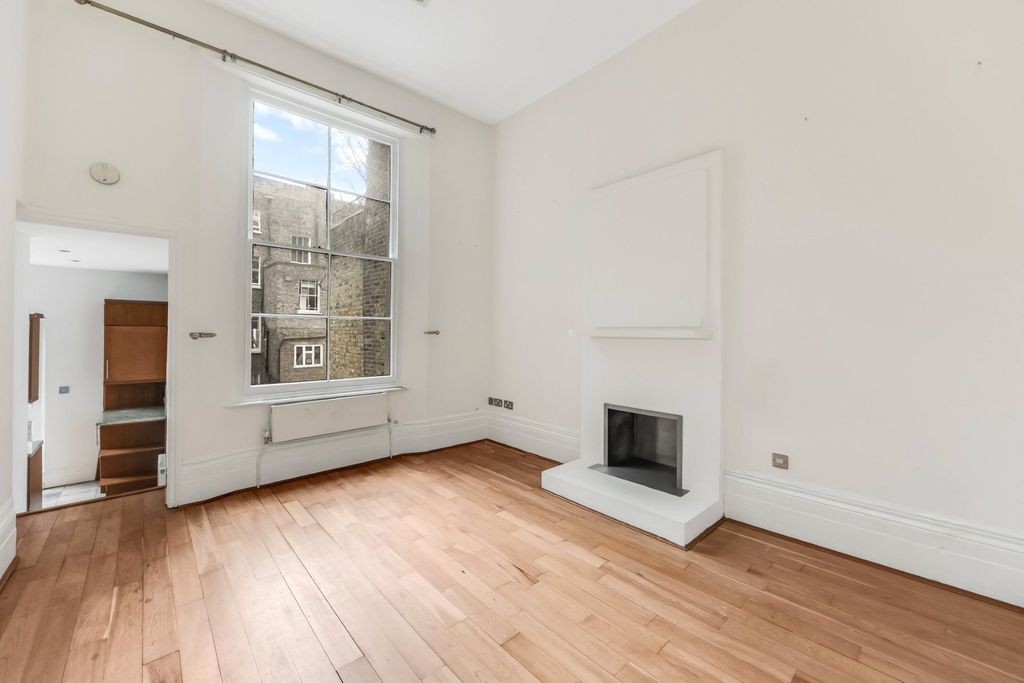 Property photo 2 of 11 Picture No. 02