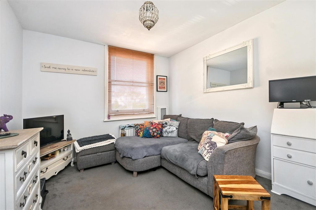 Property photo 2 of 15 Dsc_3951.Jpg