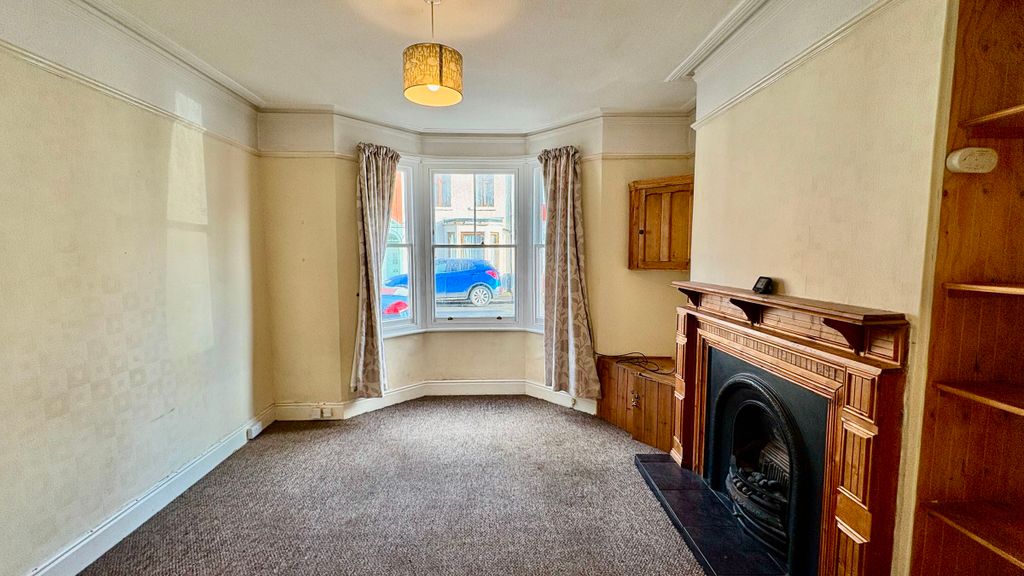 Property photo 2 of 19