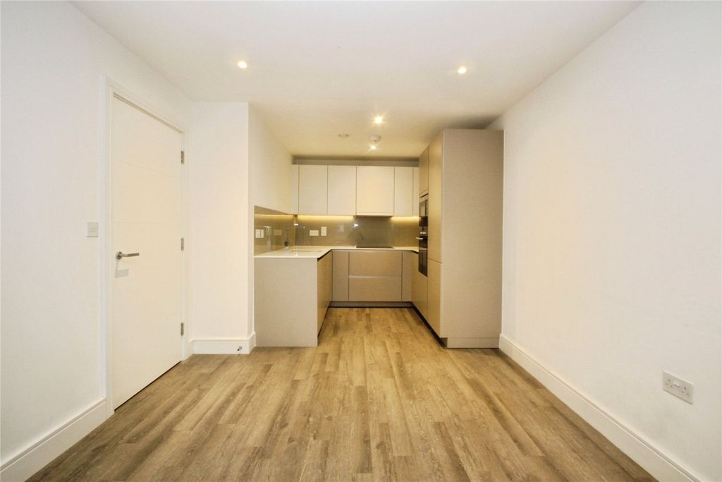 Property photo 3 of 22 Reception