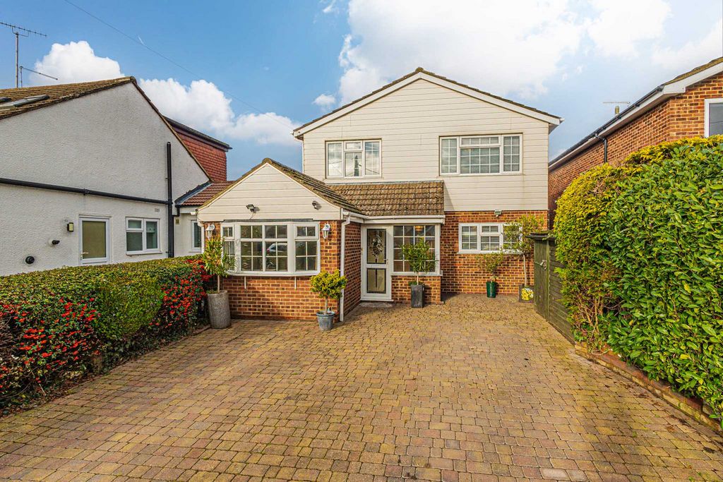 Property photo 1 of 36