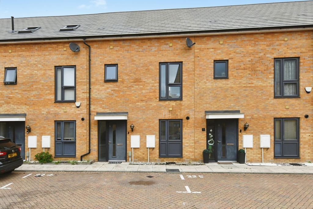 Property photo 1 of 30 Pbox-Img.Jpg