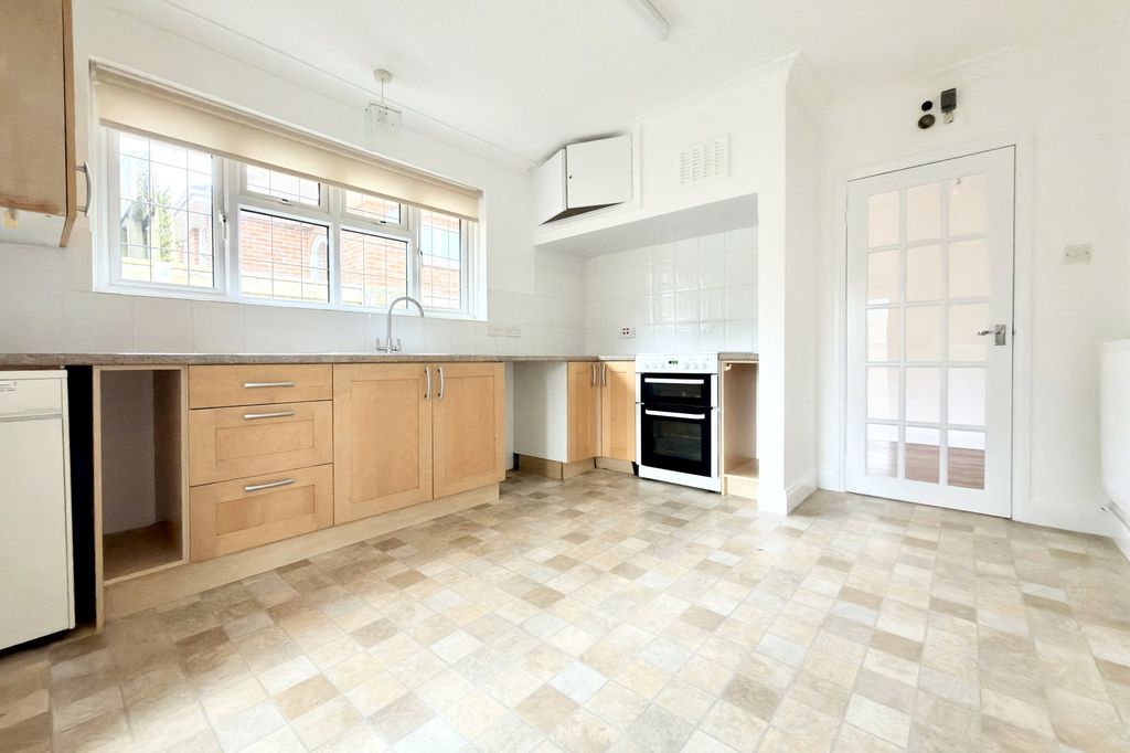 Property photo 3 of 12 Picture No. 13