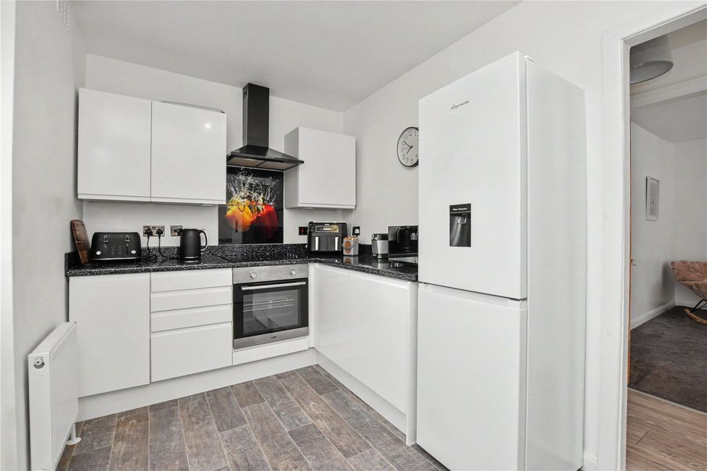Property photo 3 of 16 Picture No. 29