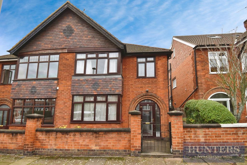 Property photo 1 of 13 Front (Exterior)