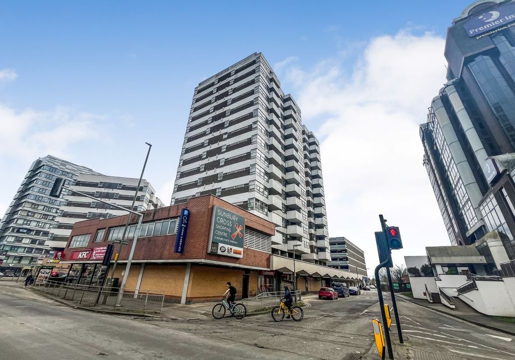 Property photo 1 of 6