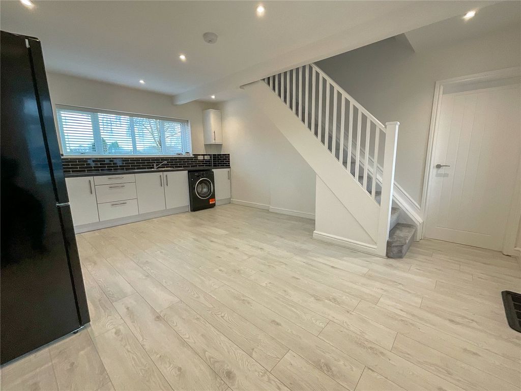 Property photo 3 of 17 Picture No. 16