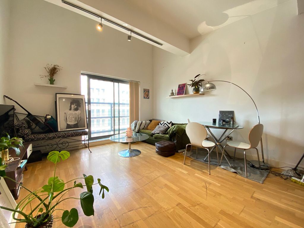 Property photo 2 of 9 Img_33654_7_Original.Jpg