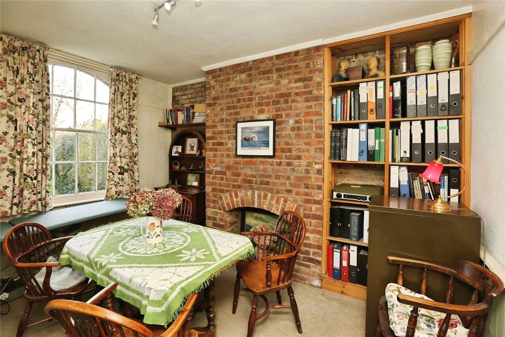 Property photo 3 of 28 Picture No. 10