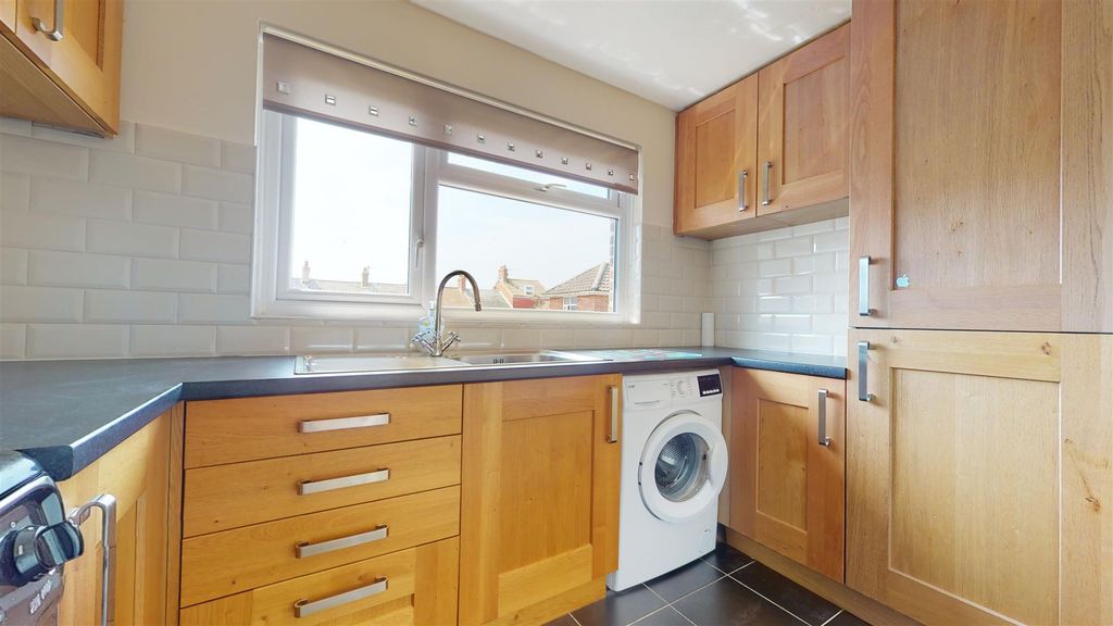 Property photo 3 of 6 Holly-Road-05182023_144720.Jpg