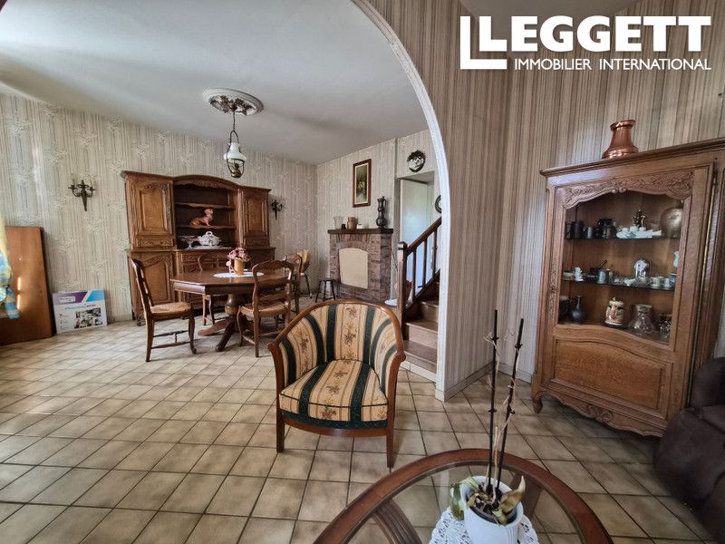 Property photo 2 of 10