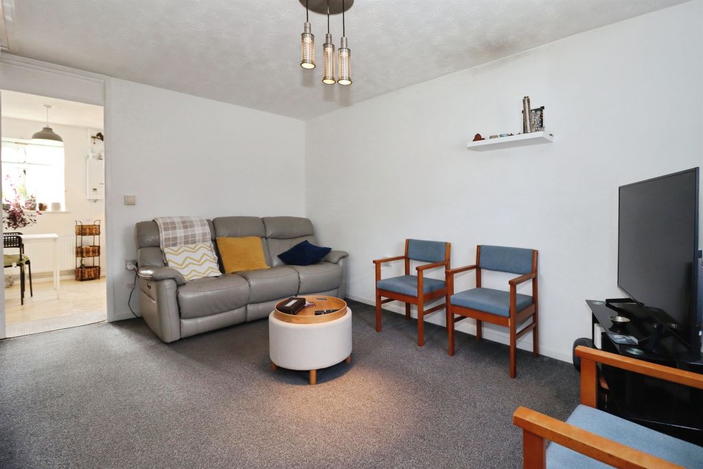 Property photo 3 of 17