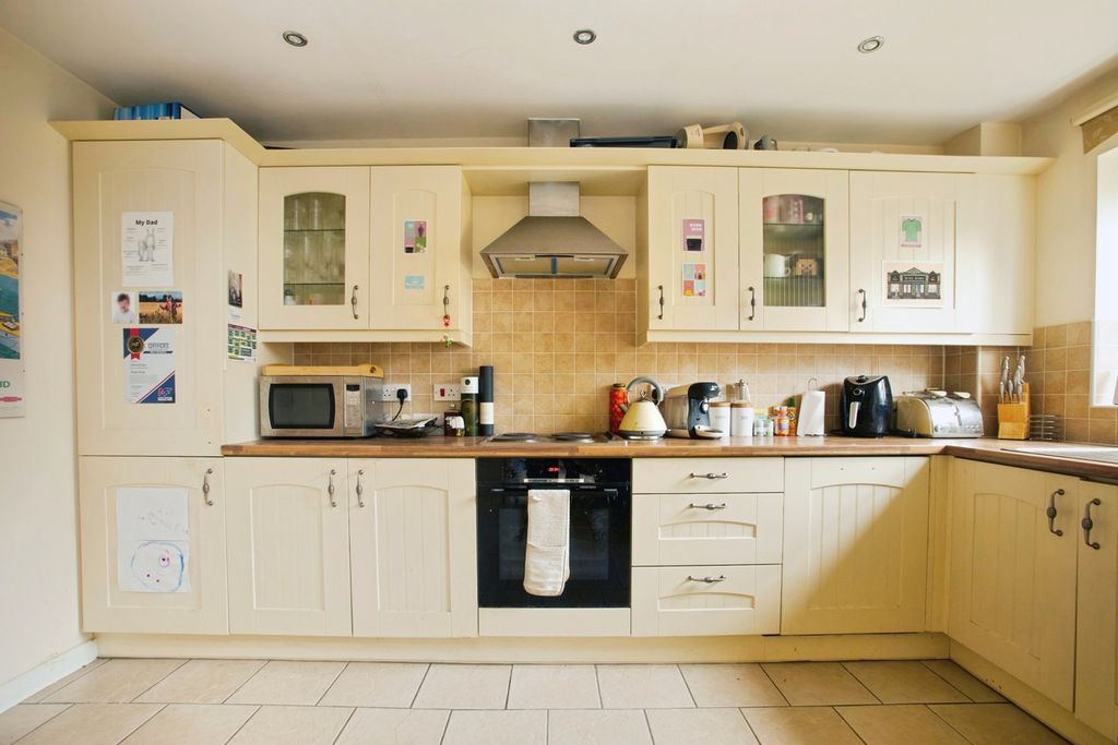 Property photo 2 of 20 Pbox-Img.Jpg