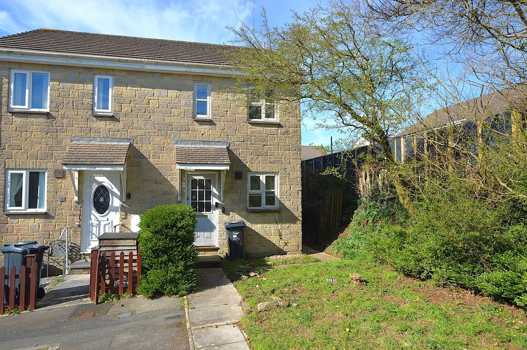 Property photo 1 of 6 Front