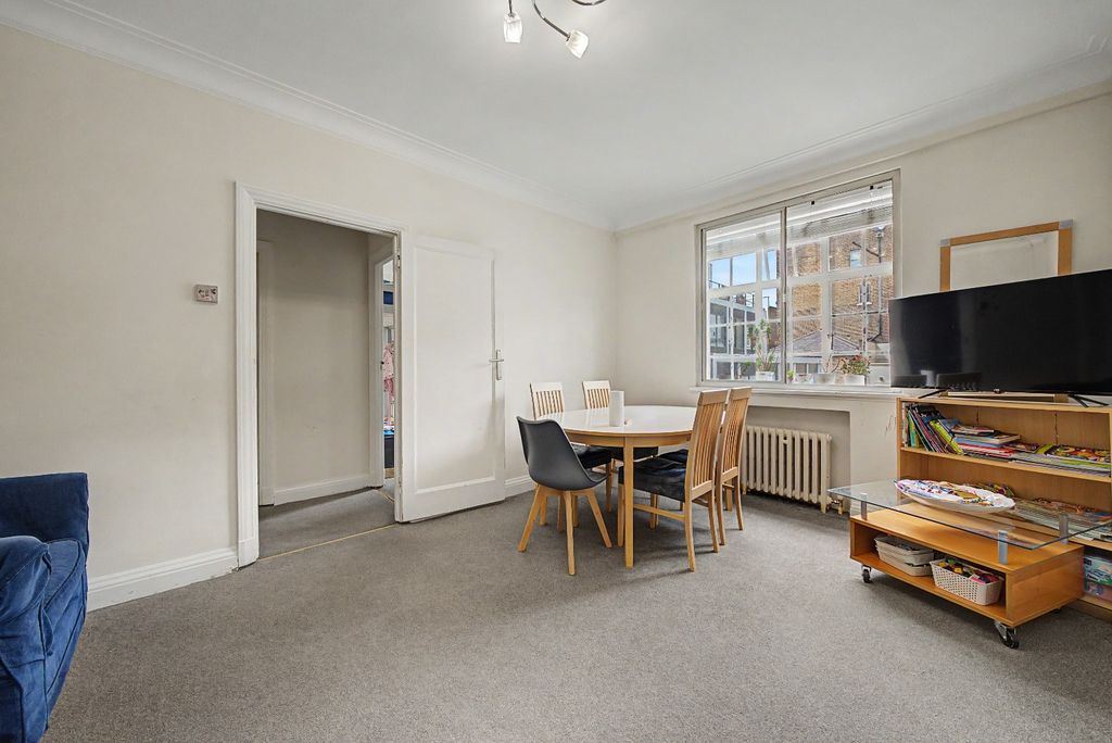 Property photo 2 of 8 5244062
