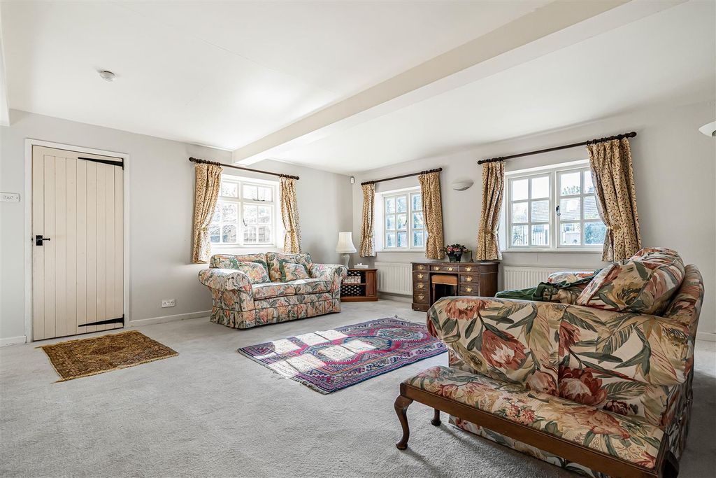 Property photo 3 of 28 31_79708.Jpg