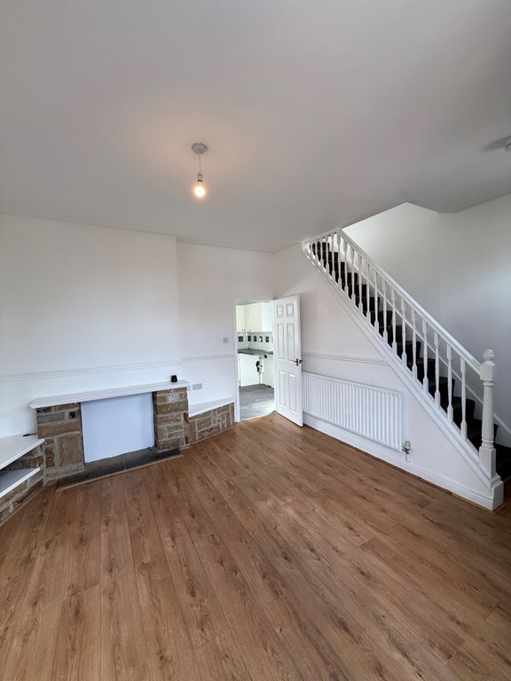 Property photo 3 of 11 Img_8819